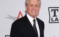 Michael Douglas "hận" bác sĩ